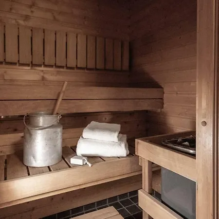 Roost 4 Apartment